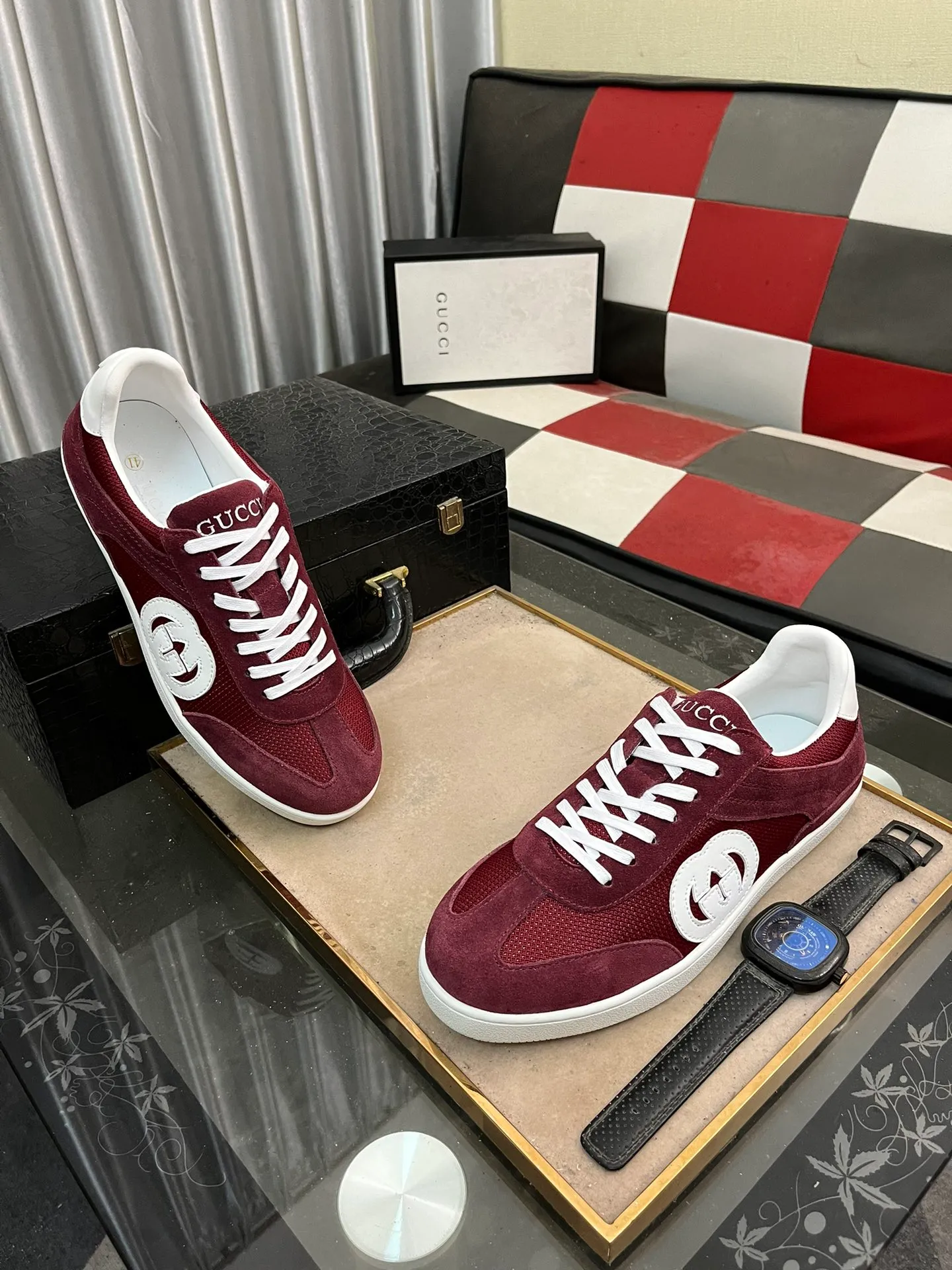 Men's shoes💰380⌚️⌚️[GUCCI] Gucci men's casual shoes are absolutely popular🔥The ultimate matching item for trendy men! The charm of super texture is irresistible, the main recommendation, the flower leather color is bright! The upper is made of high-quality cowhide + brand printed fabric, sheepskin feet, wear-resistant rubber sole, noble and elegant! Extremely comfortable🎁🎁You can be as handsome as you want💪 38-447️⃣colors available